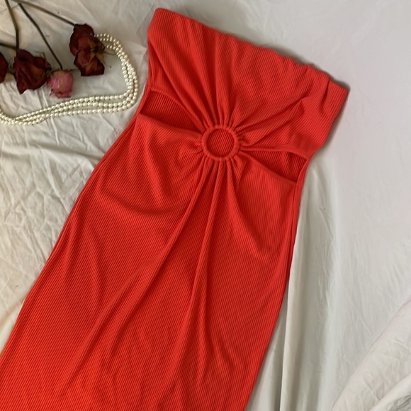 🍊💦 Sleeveless Orange Ribbed Dress💦🍊 - Picture 2 of 3